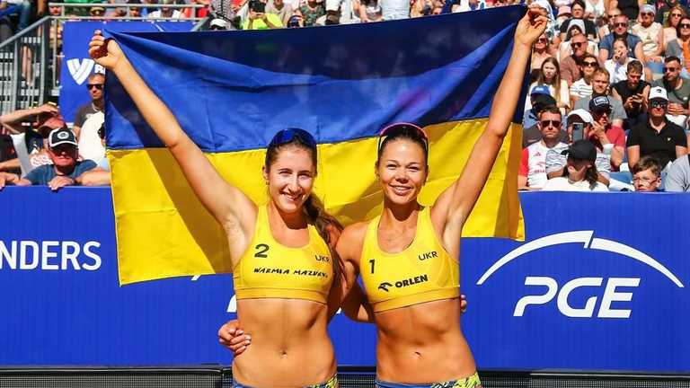 Марина Гладун та Тетяна Лазаренко / фото: FIVB 