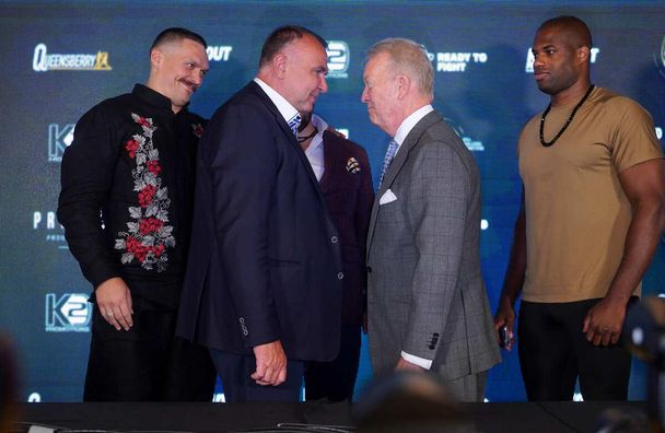 Промоутер Дюбуа назвав причину припинення співпраці між Усиком та Красюком