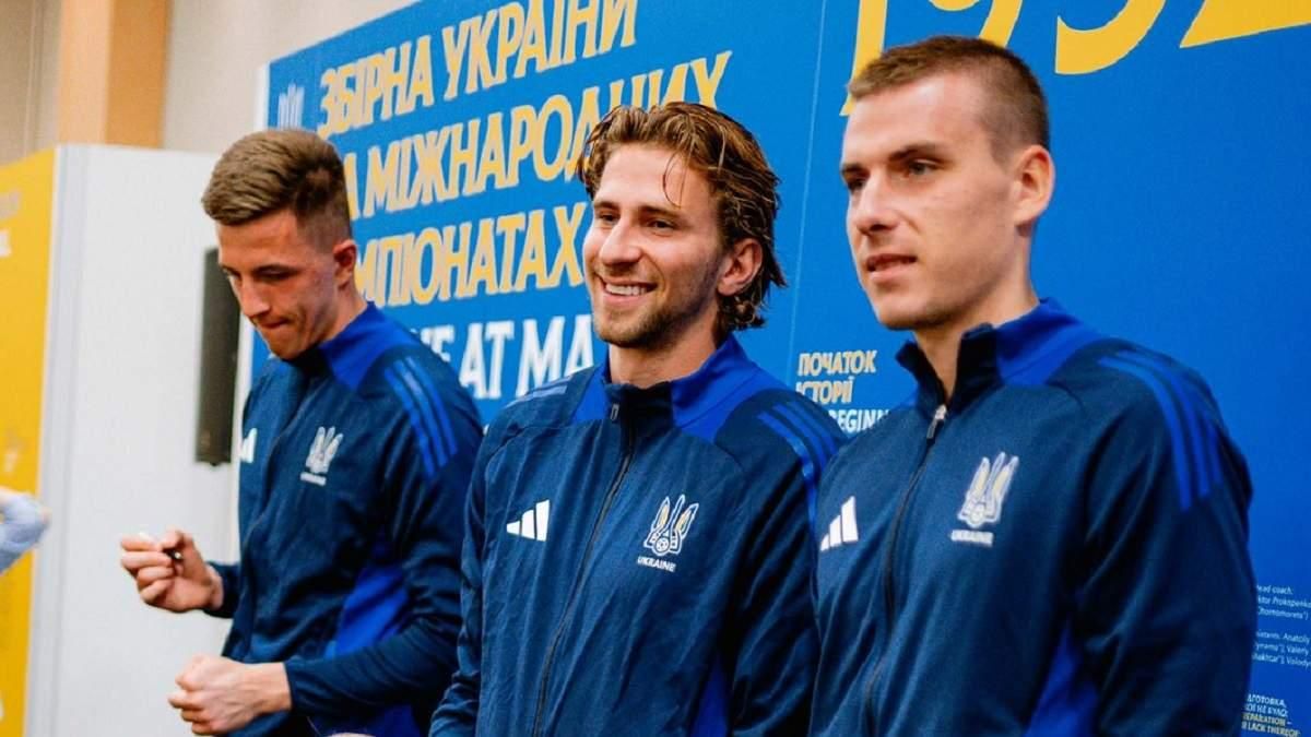 Гравці збірної на зустрічі / фото: УАФ