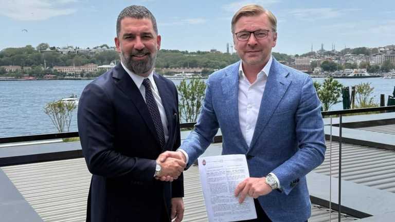 Арда Туран та Сергій Палкін / Фото ФК Шахтар Арда Туран та Сергій Палкін / Фото ФК Шахтар