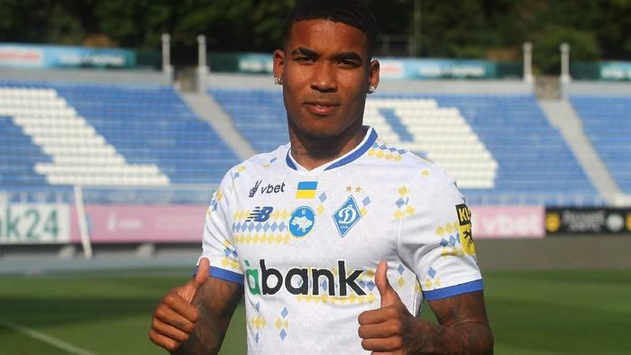 Легионер Динамо пожаловался на дефицит игрового времени: "Тяжело приезжать из клуба"