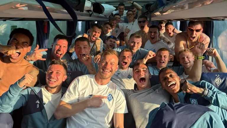 Андрей Ярмоленко с командой / Фото ФК Динамо