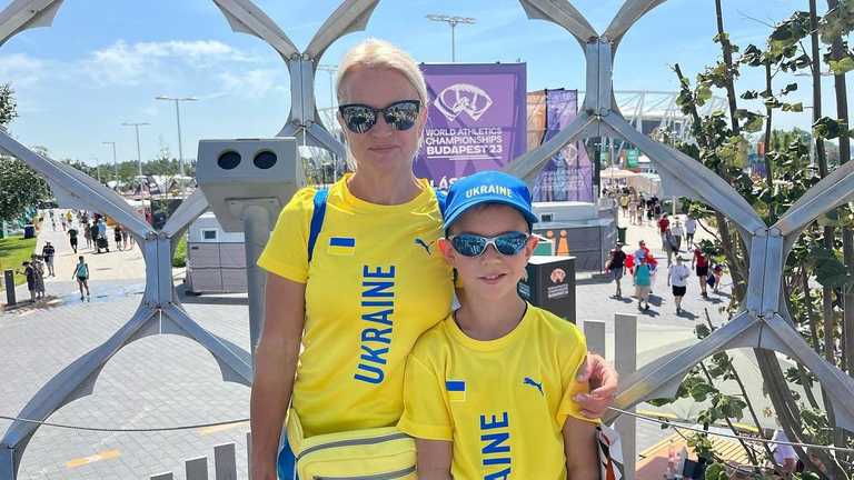 Анжела Балахонова і Матвій Строгалєв / Facebook Анжела Балахонова і Матвій Строгалєв / Facebook