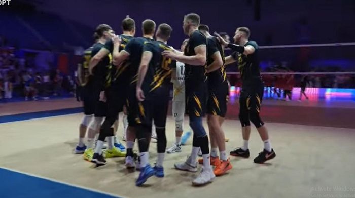 Мужская сборная Украины по волейболу выгрызла историческую победу в безумной зарубе с Японией в Лиге наций