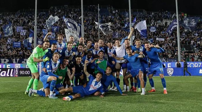 Клуб Баджо и Пирло объявил о банкротстве – ранее его понизили в классе из-за финансовых махинаций