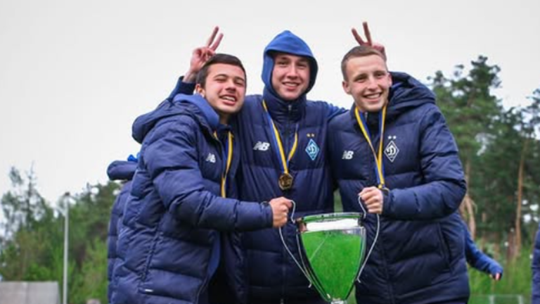 Волошин, Тлумак та Ванат / Фото Dynamomania Волошин, Тлумак та Ванат / Фото Dynamomania