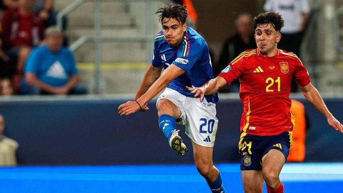 Євро-2025: Іспанія й Італія розписали нічию і вийшли у плей-офф, Словаччина обіграла Румунію