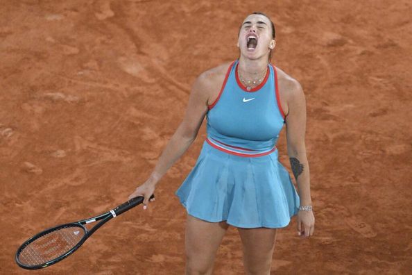 Соболенко грубо облаяла тренера під час матчу проти Гофф у фіналі Ролан Гаррос – відео безумства