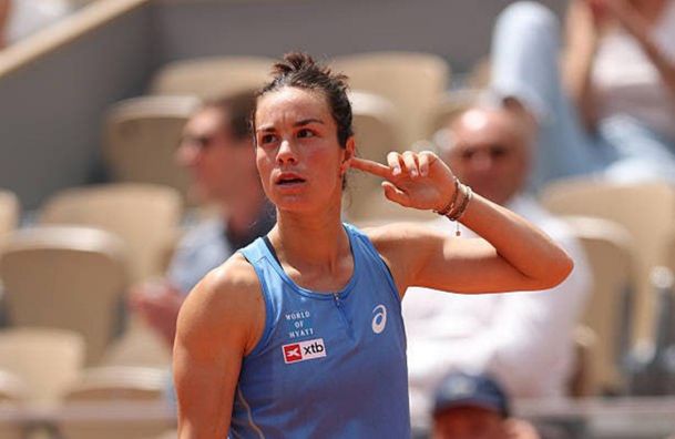 Сенсаційна поразка мільярдерки від 361-ї ракетки, яка вибила українку – відеоогляд матчу 1/8 Ролан Гаррос