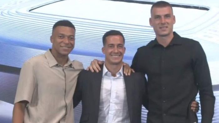 Лунин стал любимчиком фанов Реала после одного жеста – других звезд команды жестко осудили