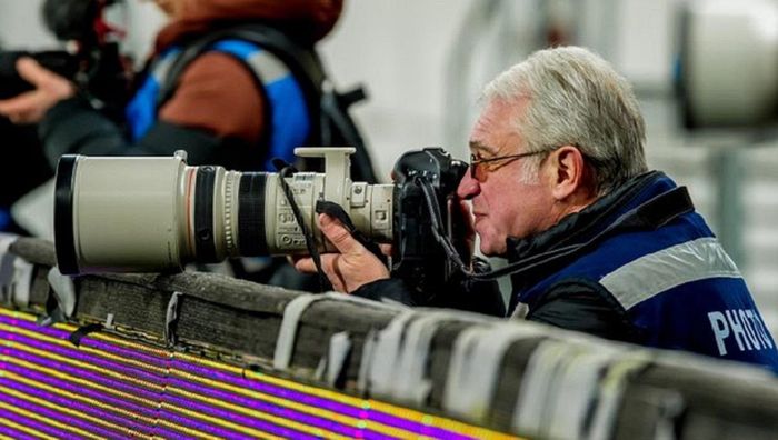 "Одна шайба прилетіла мені в чоло, а друга в об'єктив": легендарний фотограф про Блохіна, Дєрюгіну і Скнилів