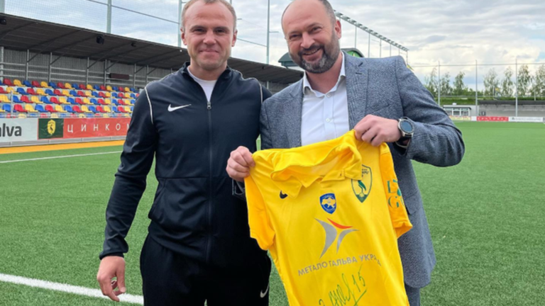 Андрій Запорожан (ліворуч) / Фото ФК Лівий Берег Андрій Запорожан (ліворуч) / Фото ФК Лівий Берег