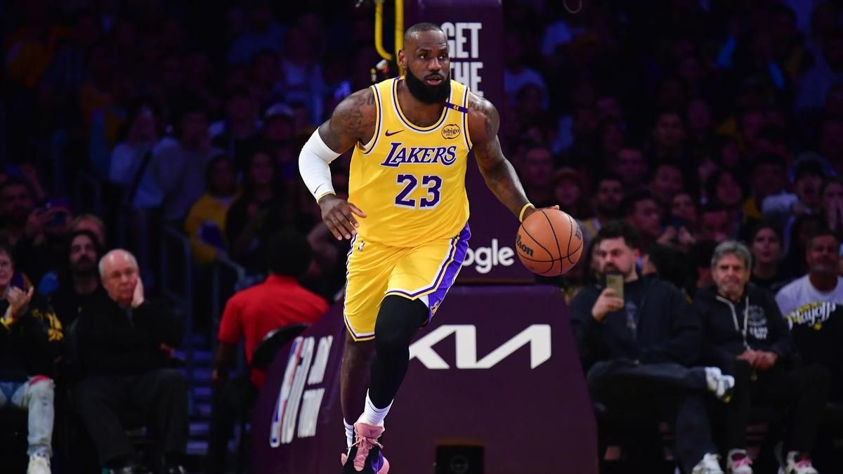 Леброн Джеймс /  Фото Gary A. Vasquez / Imagn Images