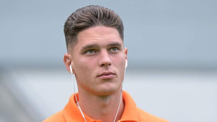 Судаков ответил звезде Бешикташа, который раскритиковал Шахтер: "Донт пуш зе хорсес"