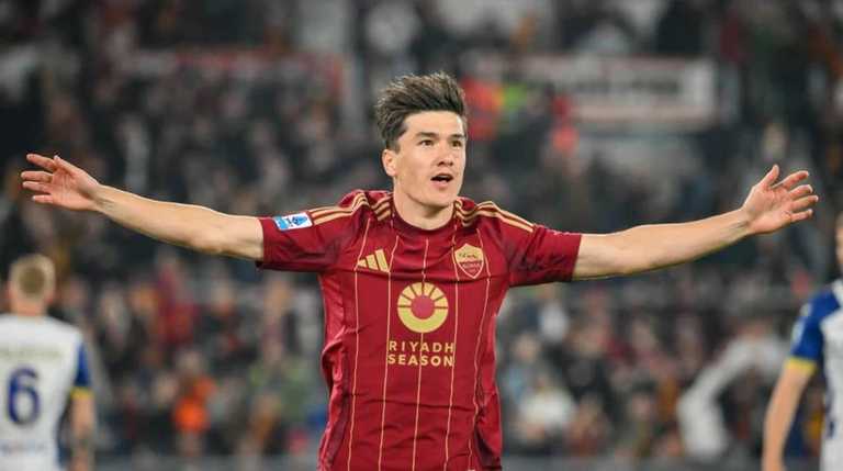 Ельдор Шомуродов / AS Roma Ельдор Шомуродов / AS Roma