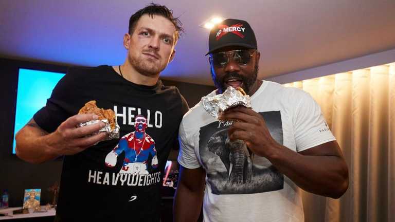 Олександр Усик і Дерек Чісора / Фото Matchroom Boxing Олександр Усик і Дерек Чісора / Фото Matchroom Boxing