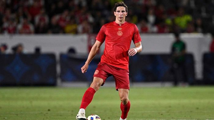 Забарний висунув чітку вимогу до ПСЖ – українця може перехопити найбагатший клуб світу