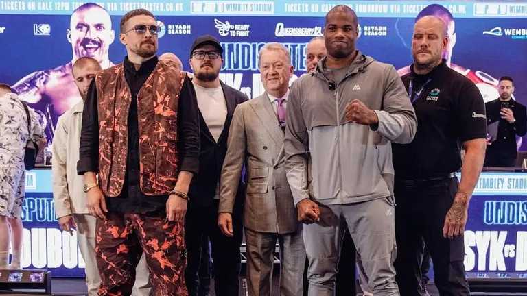 Александр Усик и Даниэль Дюбуа / Queensberry Promotions Александр Усик и Даниэль Дюбуа / Queensberry Promotions