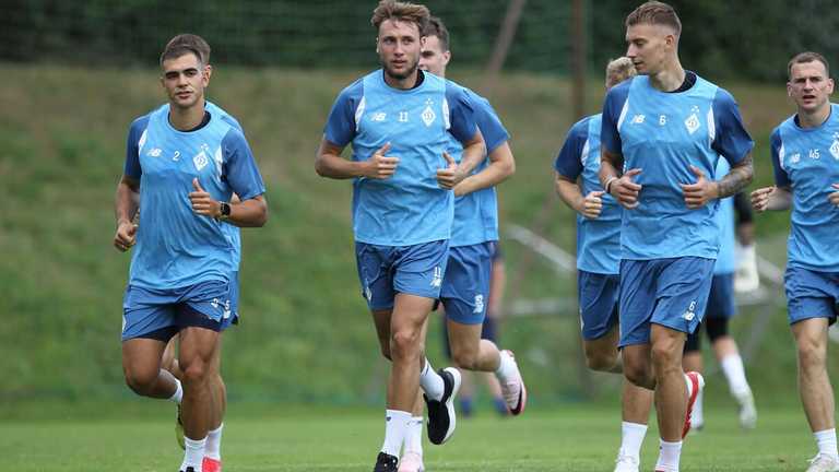 Гравці Динамо / Фото ФК Динамо Гравці Динамо / Фото ФК Динамо