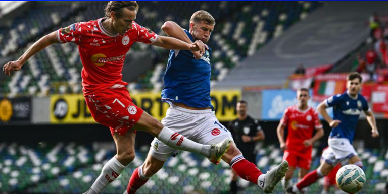 Линфилд – Шелбурн – 1:1 / Фото uefa.com