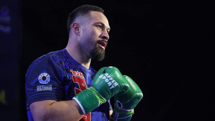 Паркер молиться на Усика та в захваті від рішення WBO