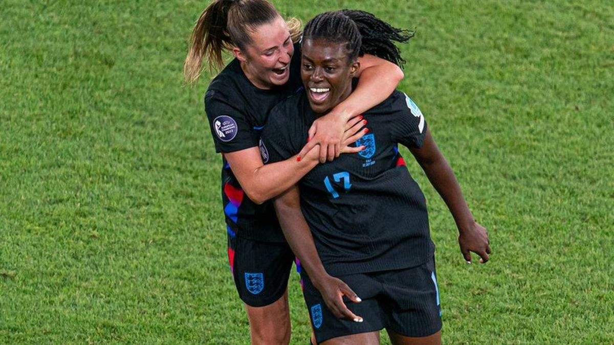 Англійки святкують гол / Фото Pro Shots Англійки святкують гол / Фото Pro Shots