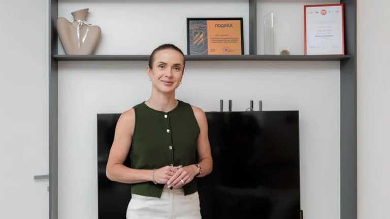 Элина Свитолина в своей квартире в Киеве / Фото NV Элина Свитолина в своей квартире в Киеве / Фото NV