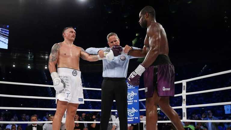 Перший бій Усика проти Дюбуа / Getty Images Перший бій Усика проти Дюбуа / Getty Images