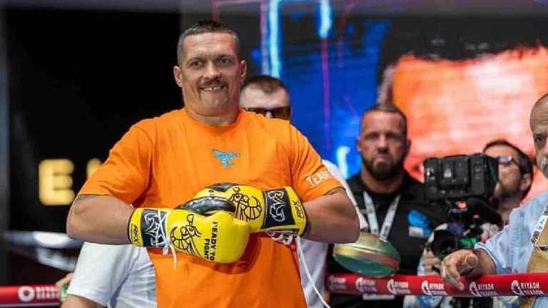 Олександр Усик / фото з соцмереж Олександр Усик / фото з соцмереж
