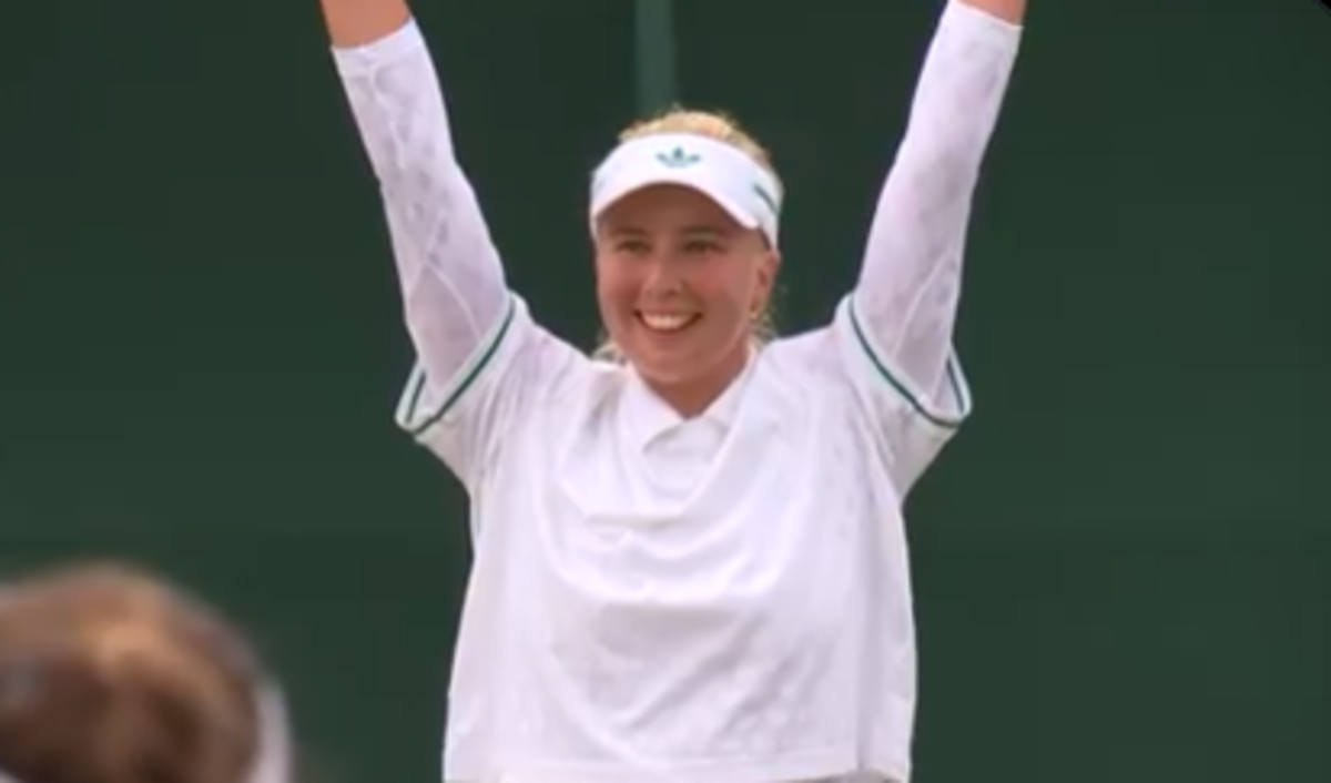 Клара Тоусон / Скріншот