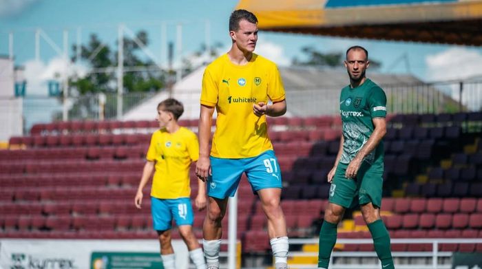 Гравець Металіста 1925 самовільно покинув Україну – клуб не знає, де перебуває футболіст