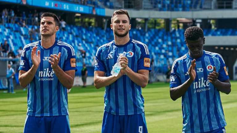 Николай Кухаревич (посередине) / Пресс-служба Слована Николай Кухаревич (посередине) / Пресс-служба Слована