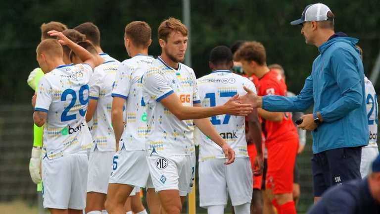 Гравці Динамо / Фото ФК Динамо Гравці Динамо / Фото ФК Динамо