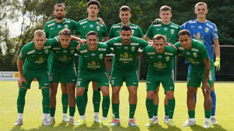 Карпаты / Фото ФК Карпаты Карпаты / Фото ФК Карпаты