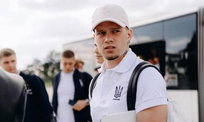 Мудрик сконфузился перед боем Усика и Дюбуа –не ответил на "Слава Украине"