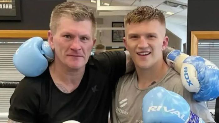 Син легенди боксу завершив кар'єру в 24 роки і кардинально змінив професію