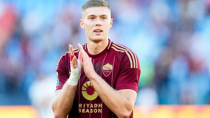 Довбик может перейти в итальянский гранд – Рома готовит сенсационный обмен игроками