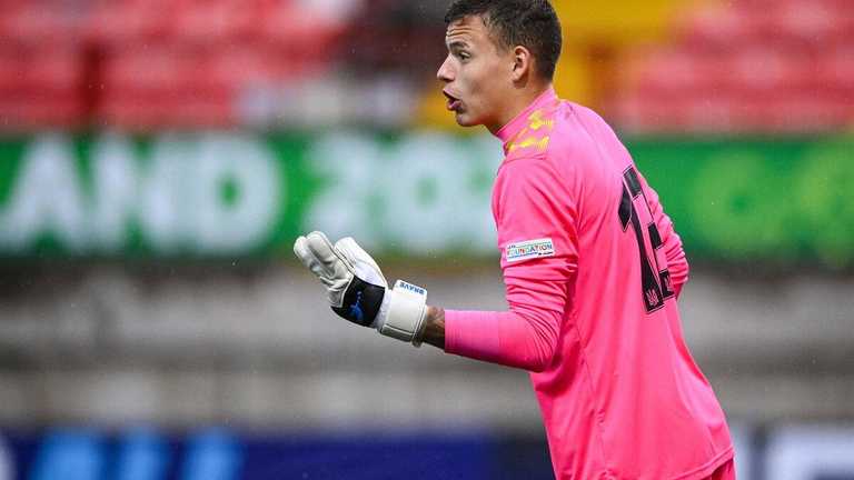 Владислав Крапивцов / Photo by Ramsey Cardy - Sportsfile/UEFA via Getty Images Владислав Крапивцов / Photo by Ramsey Cardy - Sportsfile/UEFA via Getty Images