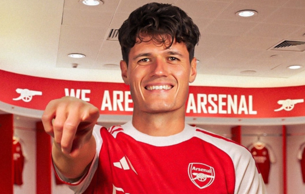 Арсенал офіційно підписав капітана українця з іншого клубу АПЛ