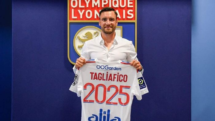 Миколенко получит в Эвертоне серьезного конкурента, который является чемпионом мира