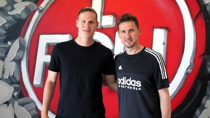 "Степанов забиває не менше за Холанда": легендарний чемпіон світу вражений дебютом українця за Нюрнберг