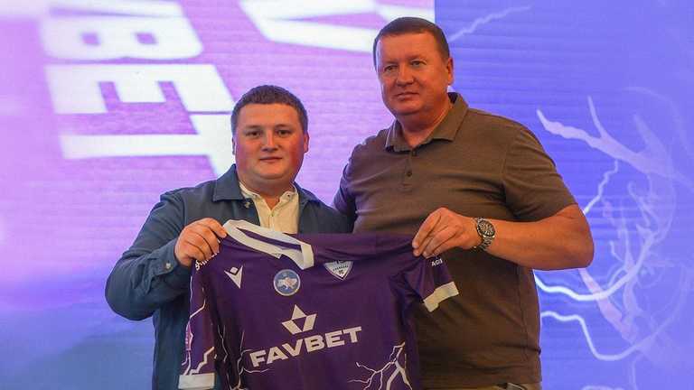 Генеральний директор ЛНЗ Василь Каюк та директор БК Favbet Ігор Сірук Генеральний директор ЛНЗ Василь Каюк та директор БК Favbet Ігор Сірук