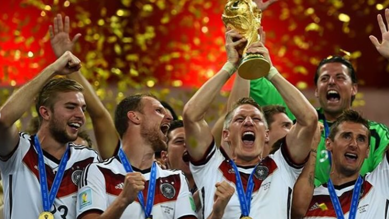 Крамер (крайній зліва) / Фото з відкритих джерел Крамер (крайній зліва) / Фото з відкритих джерел