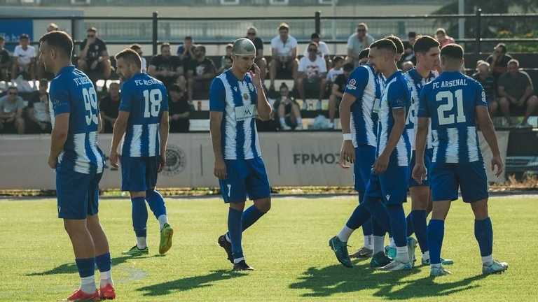 Арсенал Тиват / Арсенал Тиват Арсенал Тиват / Арсенал Тиват