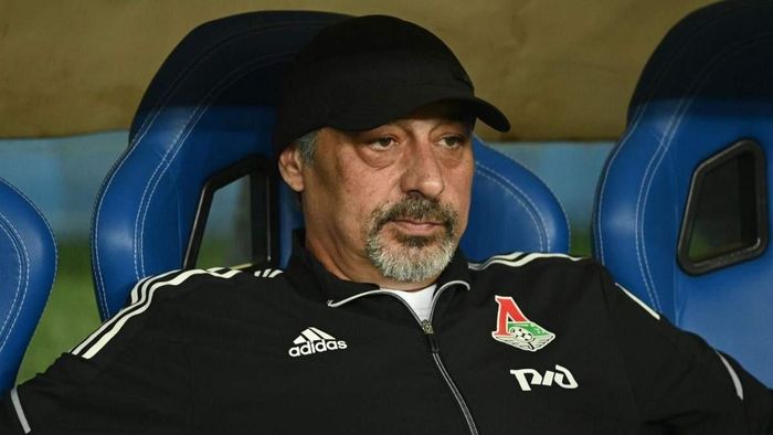 Екс-гравець збірної росії з футболу віддав мільйони шахраям у себе вдома