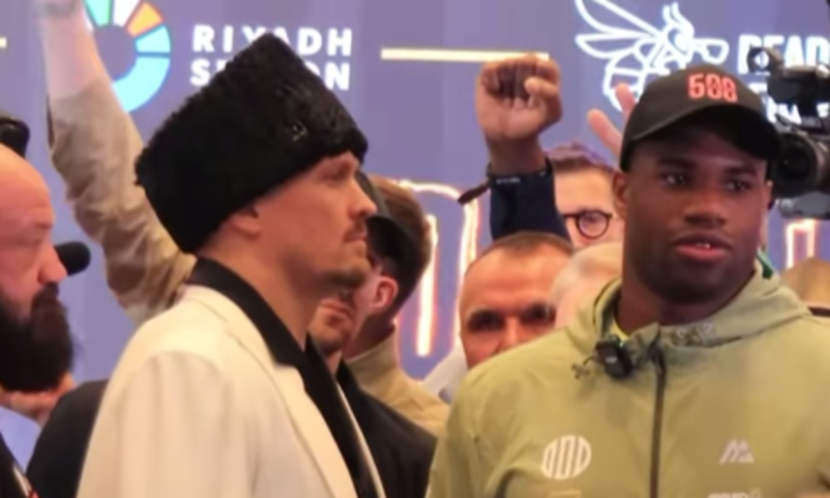 Усик і Дюбуа / Скріншот з відео