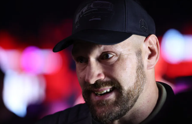 Ф'юрі остаточно визначився з переможцем бою Усик – Дюбуа