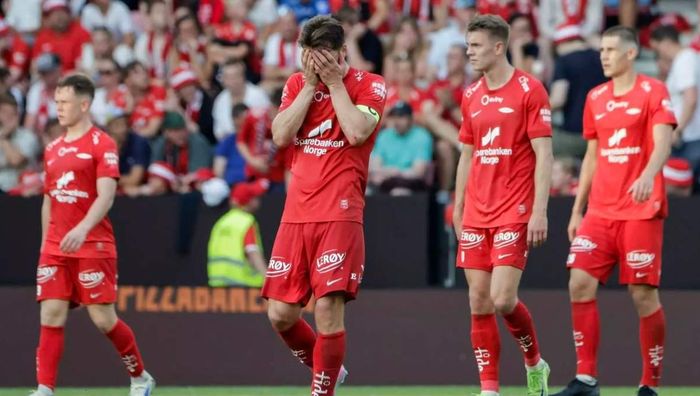 Лига чемпионов: Кащук голом присоединился к погрому, триумф друзей Украины, клуб Клоппа оформил волевую победу Лига чемпионов: Кащук голом присоединился к погрому, триумф друзей Украины, клуб Клоппа оформил волевую победу