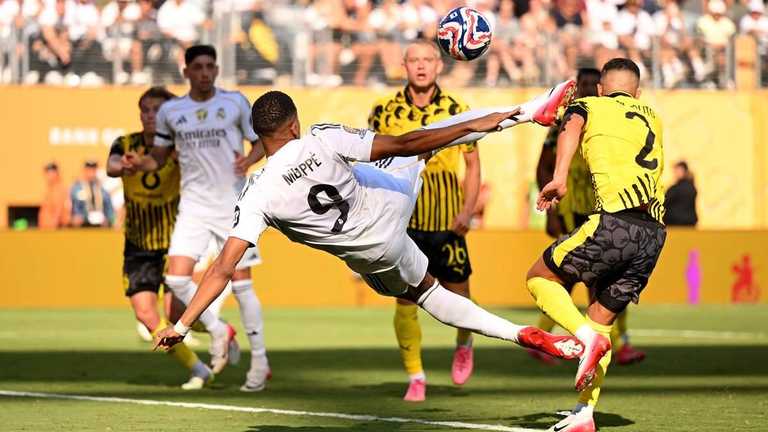 Удар Мбаппе / David Ramos/Getty Images Удар Мбаппе / David Ramos/Getty Images