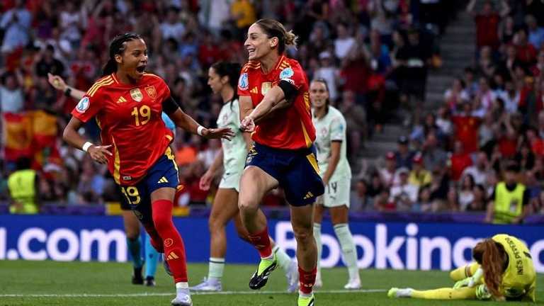 Игроки сборной Испании / Photo by Miguel MEDINA / AFP) (Photo by MIGUEL MEDINA/AFP via Getty Images Игроки сборной Испании / Photo by Miguel MEDINA / AFP) (Photo by MIGUEL MEDINA/AFP via Getty Images